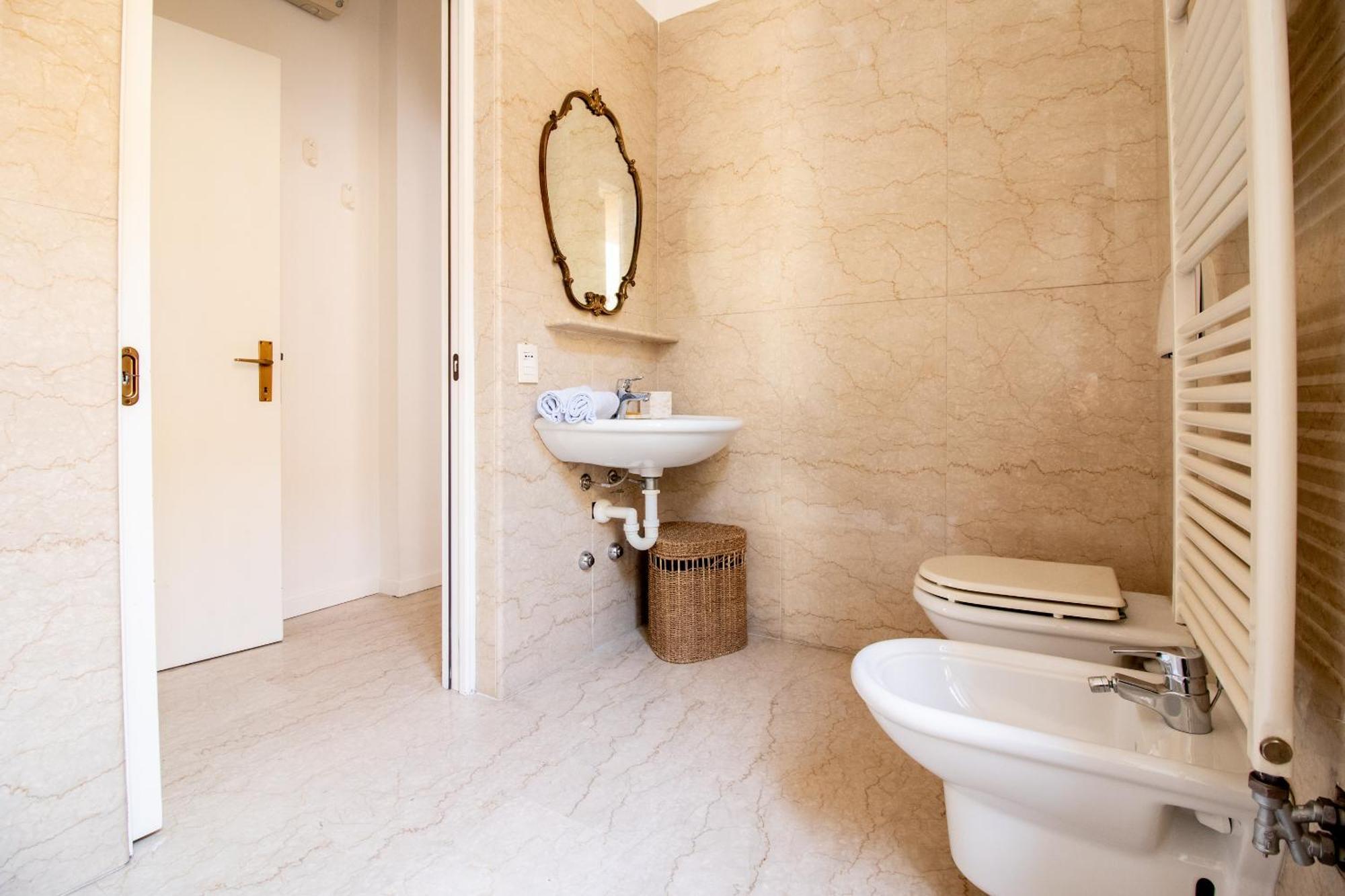 Noflik Apartment เวโรนา ภายนอก รูปภาพ